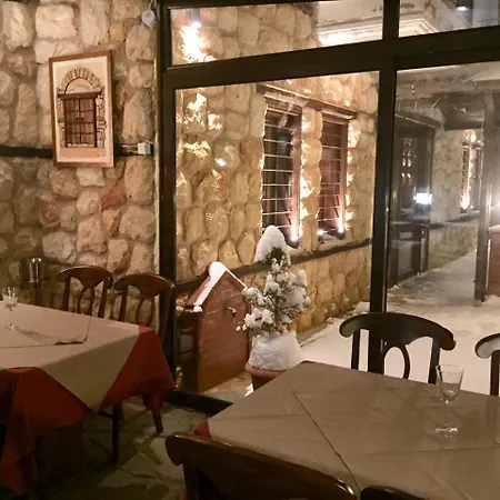 Le Chalet *